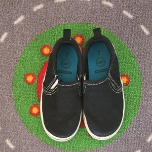 Wonder Nation Black Slip-On Kids Shoes